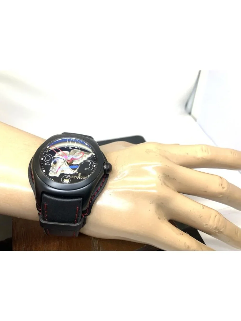 Corum Men's Watch Bubble Night Flyer 082.150.45 Swiss Automatic Black Leather